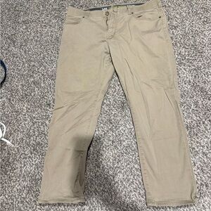 Men’s Khaki Pants